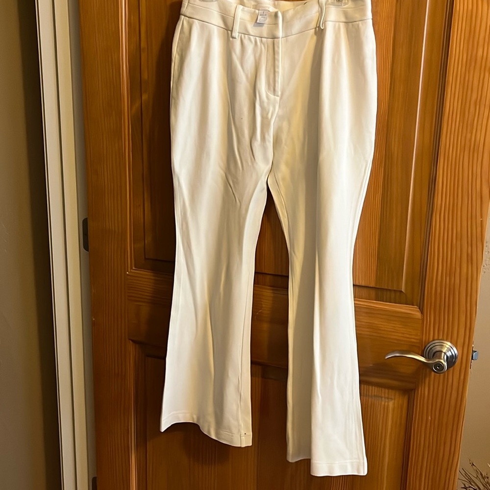 Chico’s ladies euro pants new never worn size 1 ( Chico size chart)